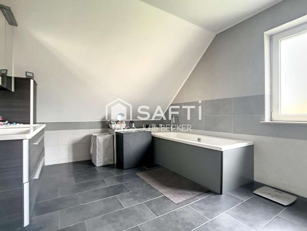 Photo 8 - Maison à WOELFLING-LES-SARREGUEMINES