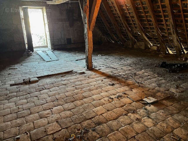 Maison à RESTIGNE