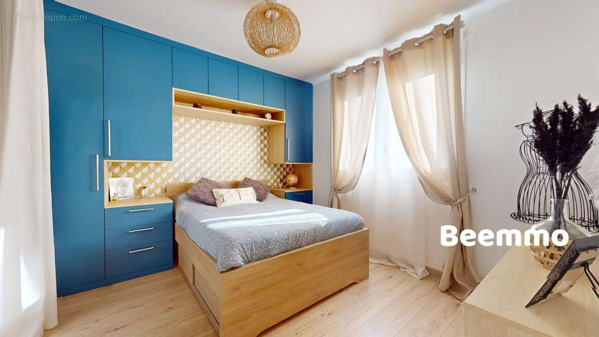 Appartement à LE CANNET