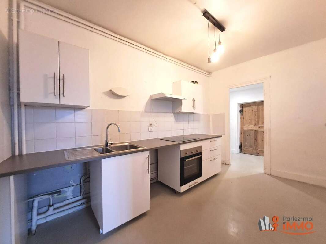 Appartement à ROCHE-LA-MOLIERE