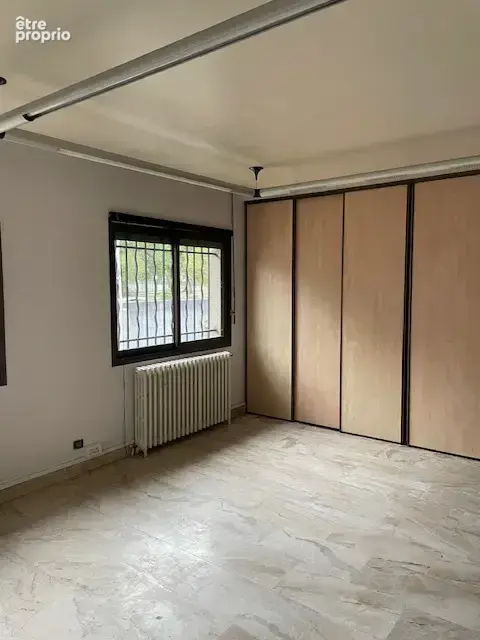 Maison d' habitation ou bureaux de 160 m2 avec grand garage - photo 8