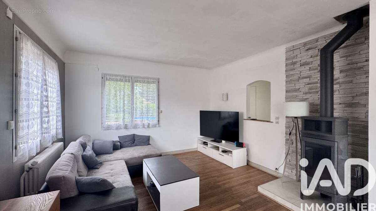 Photo 3 - Maison à SAINT-PIERRE-LES-NEMOURS