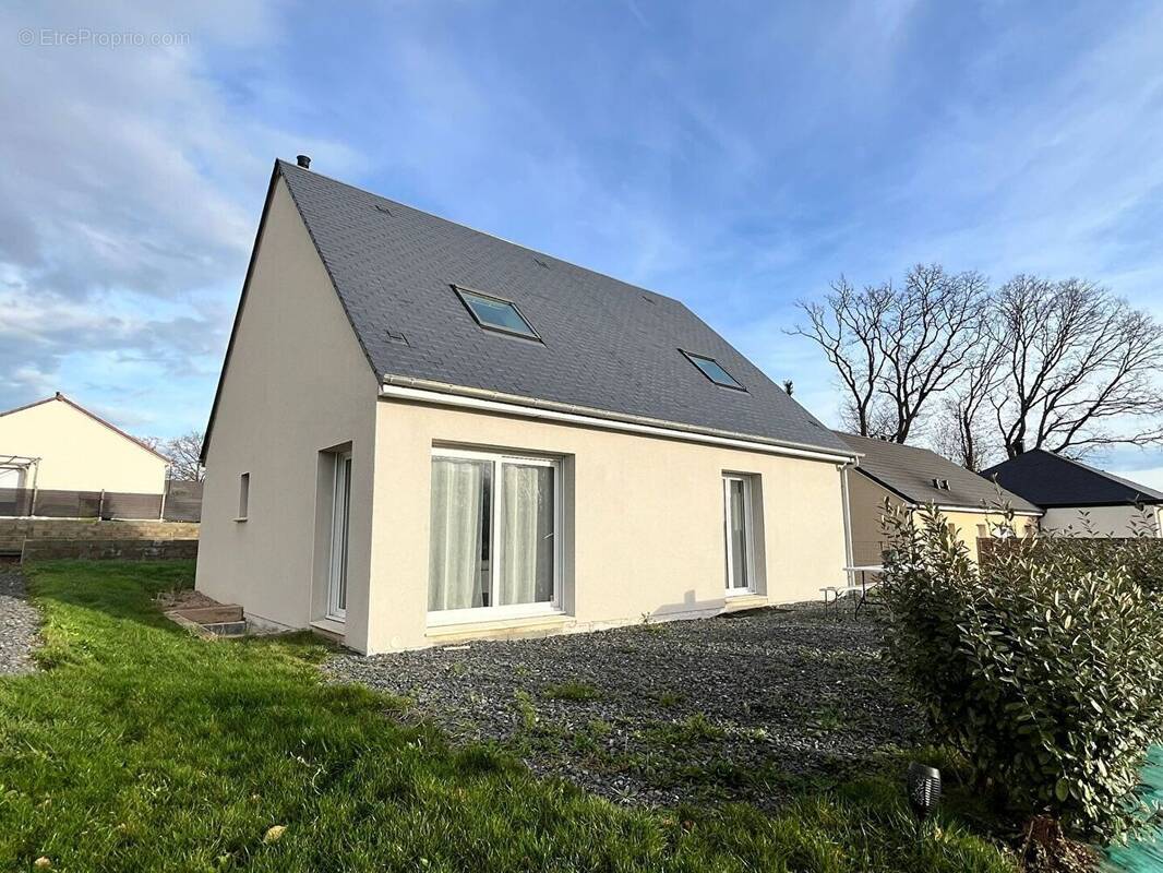 Maison à CROISSANVILLE