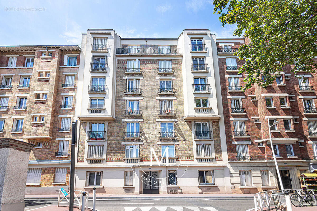 Appartement à MONTROUGE