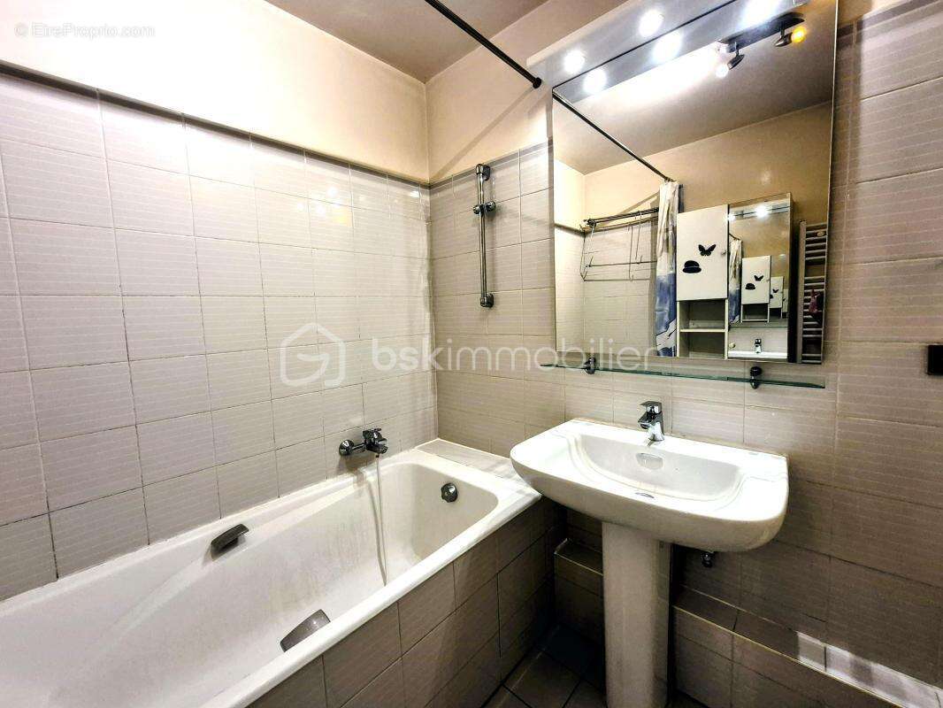 Centre ville de Châtillon - Appartement 2 pièces de 55m² avec parking - photo 12