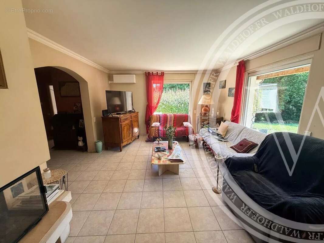 Maison Provençale à Mougins 161 M2-Emplacement privilégié - photo 3