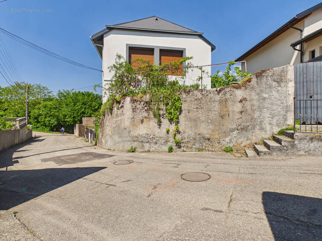 Appartement à BARBERAZ