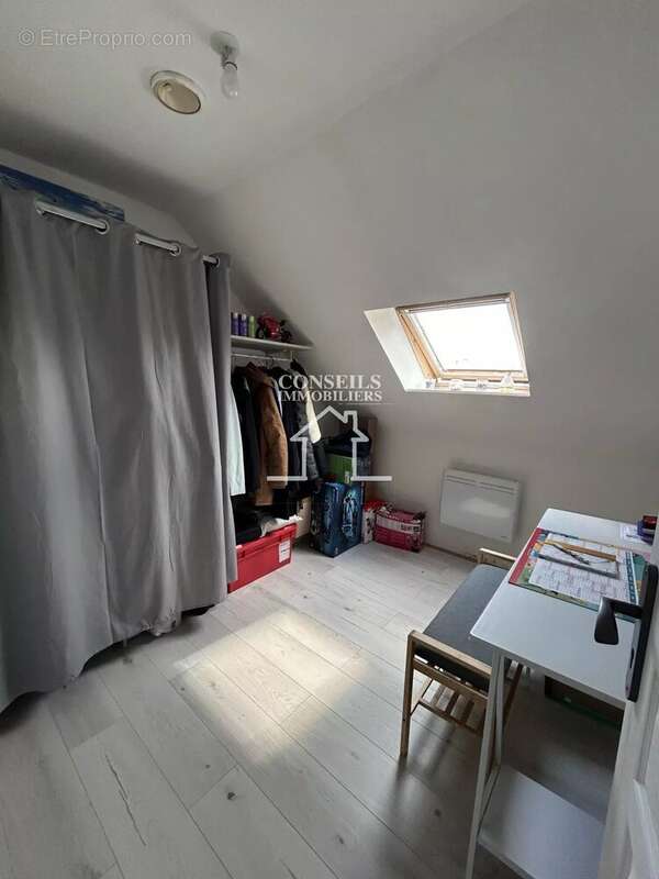 Maison à VILLENEUVE-SUR-YONNE