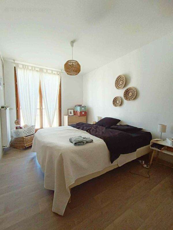 Appartement Istres 4 pièce(s) 90 m2 avec Balcon ET CAVE - photo 11