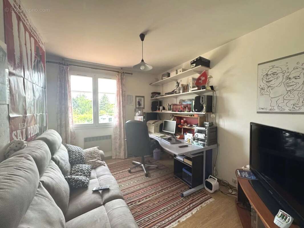 Maison familiale de 130 m² avec piscine à Pélussin - photo 9