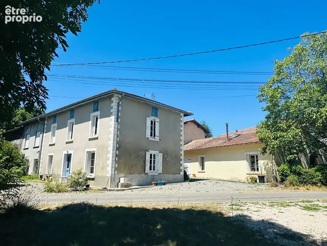 Maison à LASSERRE