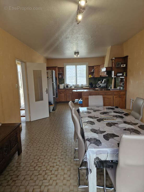 Maison à SAINT-THURIAU