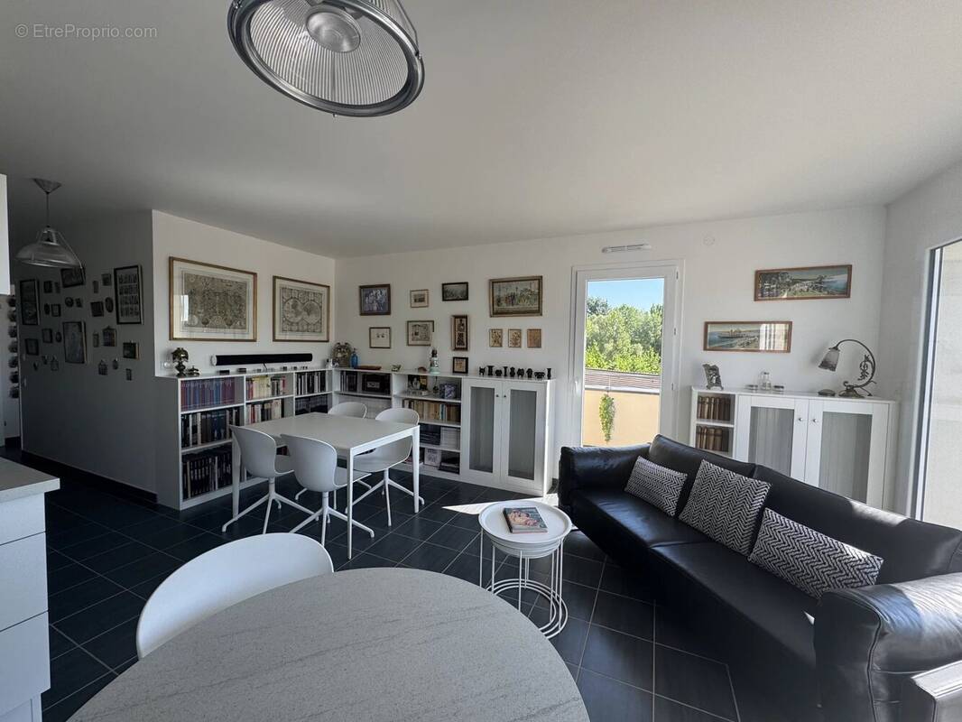 Appartement à NANDY