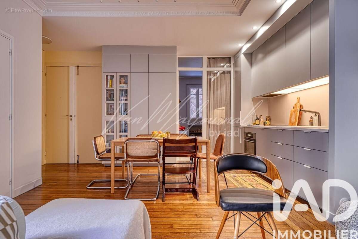 Photo 4 - Appartement à COURBEVOIE