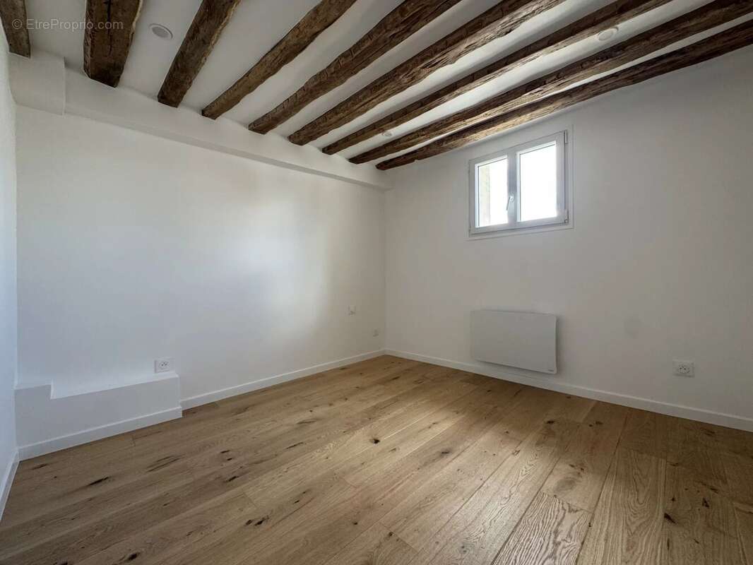 Appartement à PARIS-4E