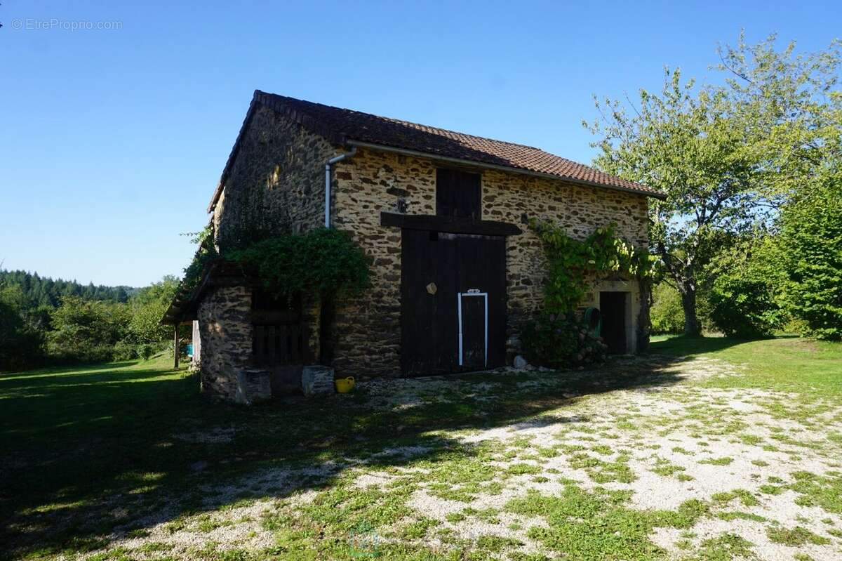 Maison à THIVIERS