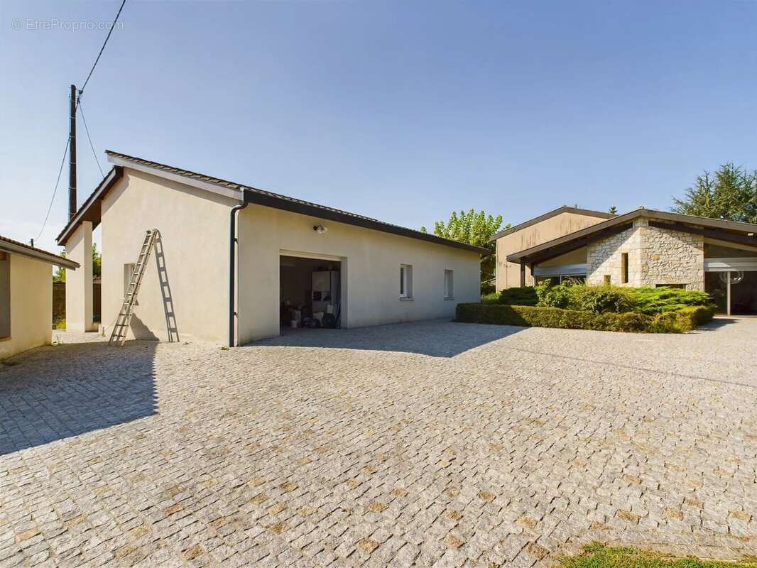 Splendide maison d'architecte à l'ambiance rétro/chic. - photo 17