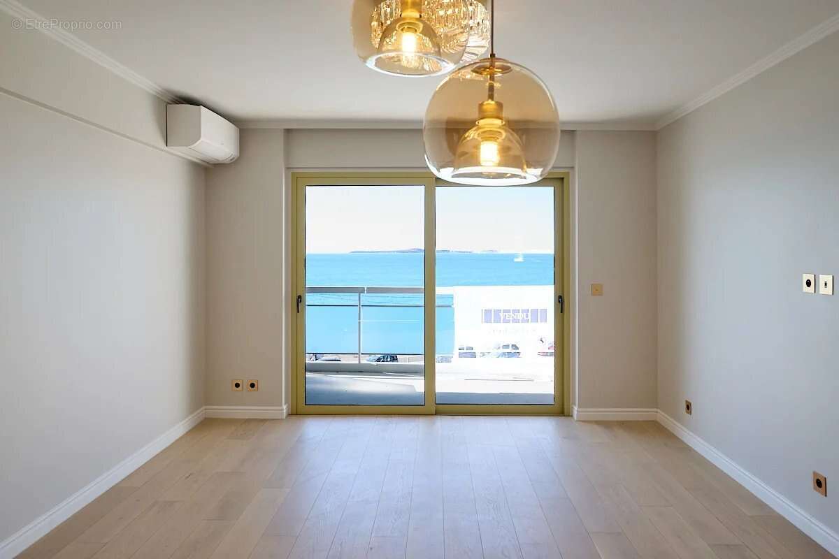 Appartement à CAGNES-SUR-MER