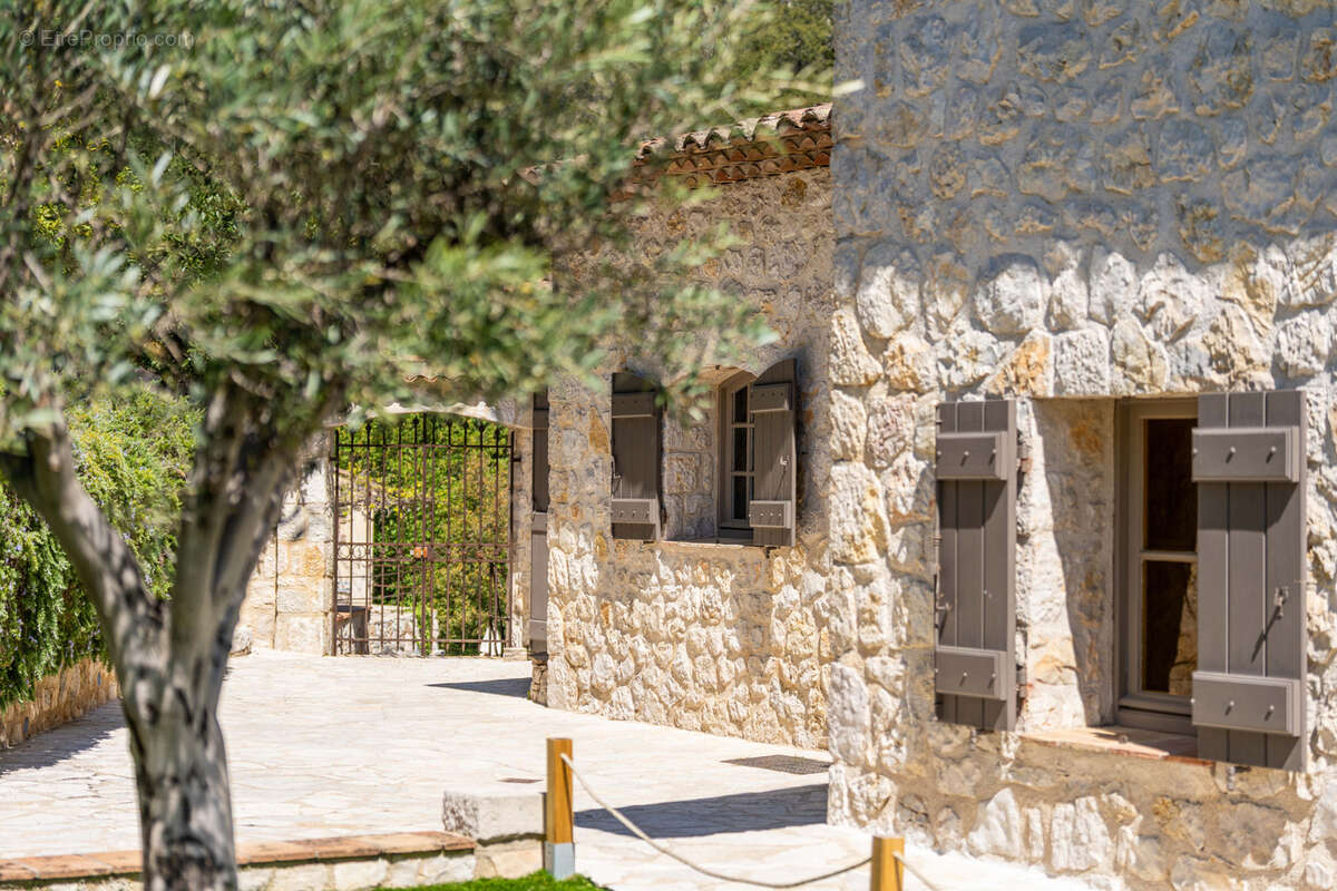 Maison à LA COLLE-SUR-LOUP