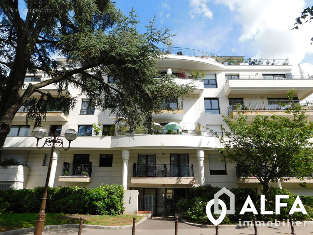 Appartement à ENGHIEN-LES-BAINS