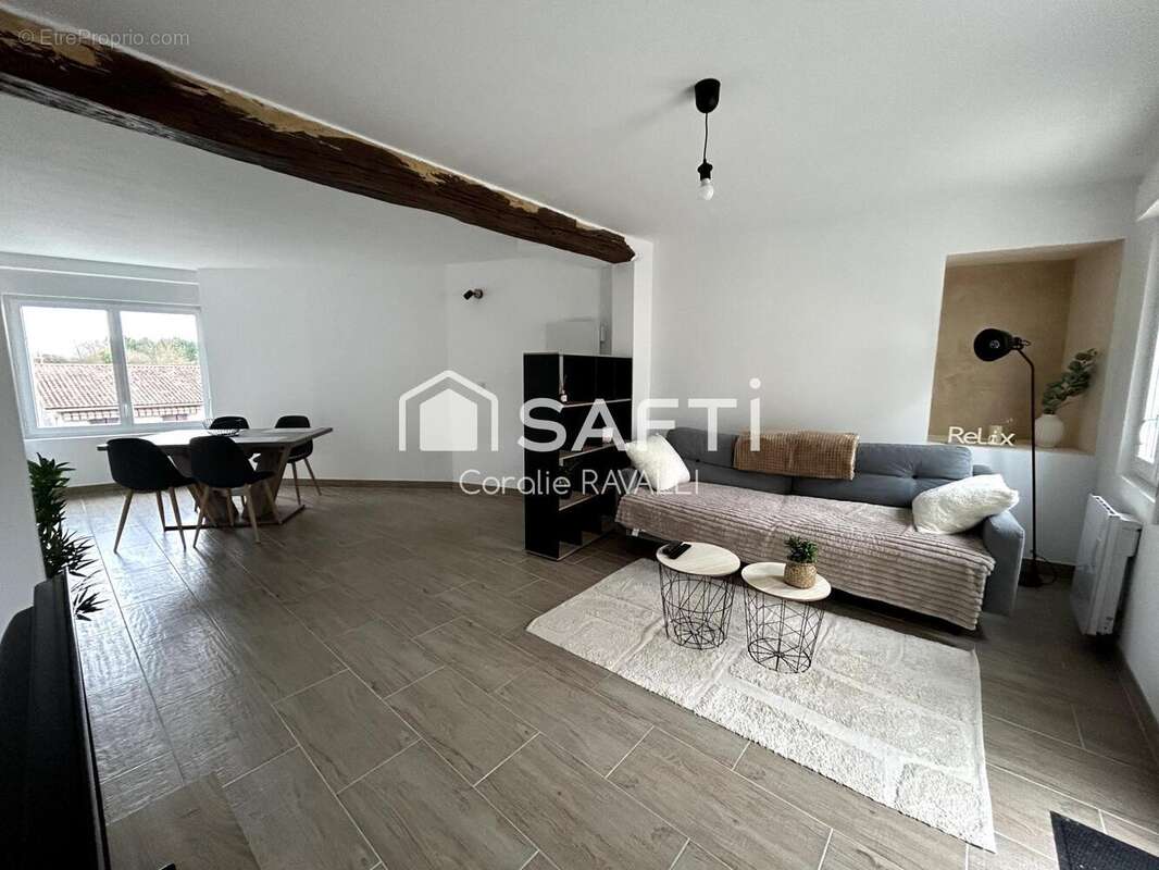 Photo 3 - Maison à ROULLET-SAINT-ESTEPHE