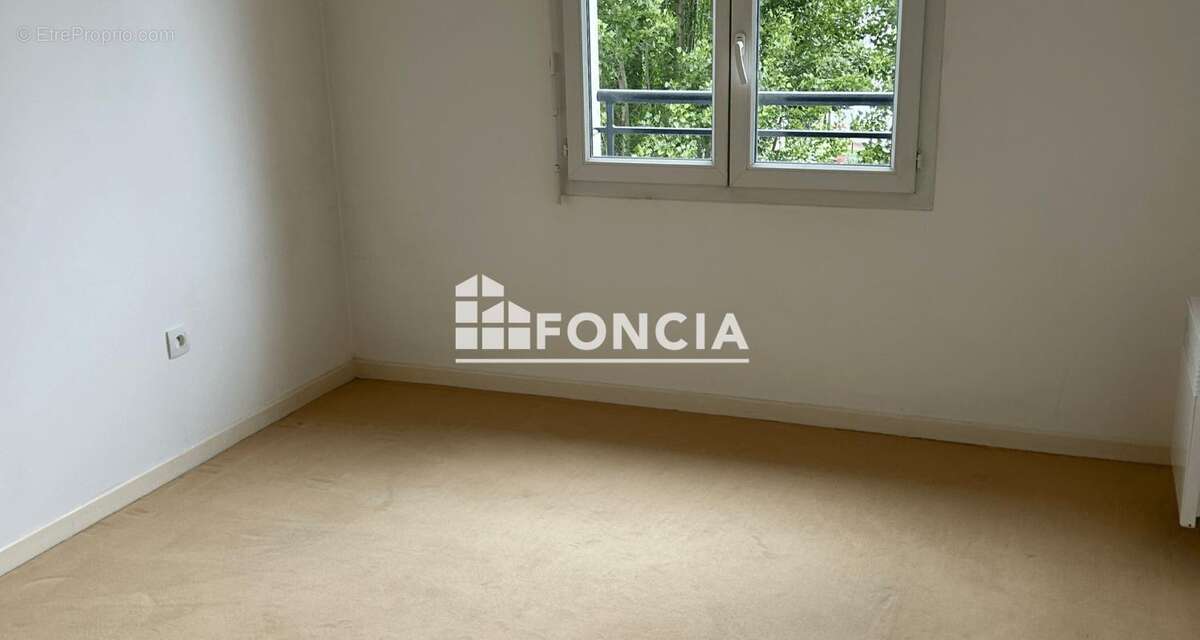 Appartement à LE PLESSIS-ROBINSON