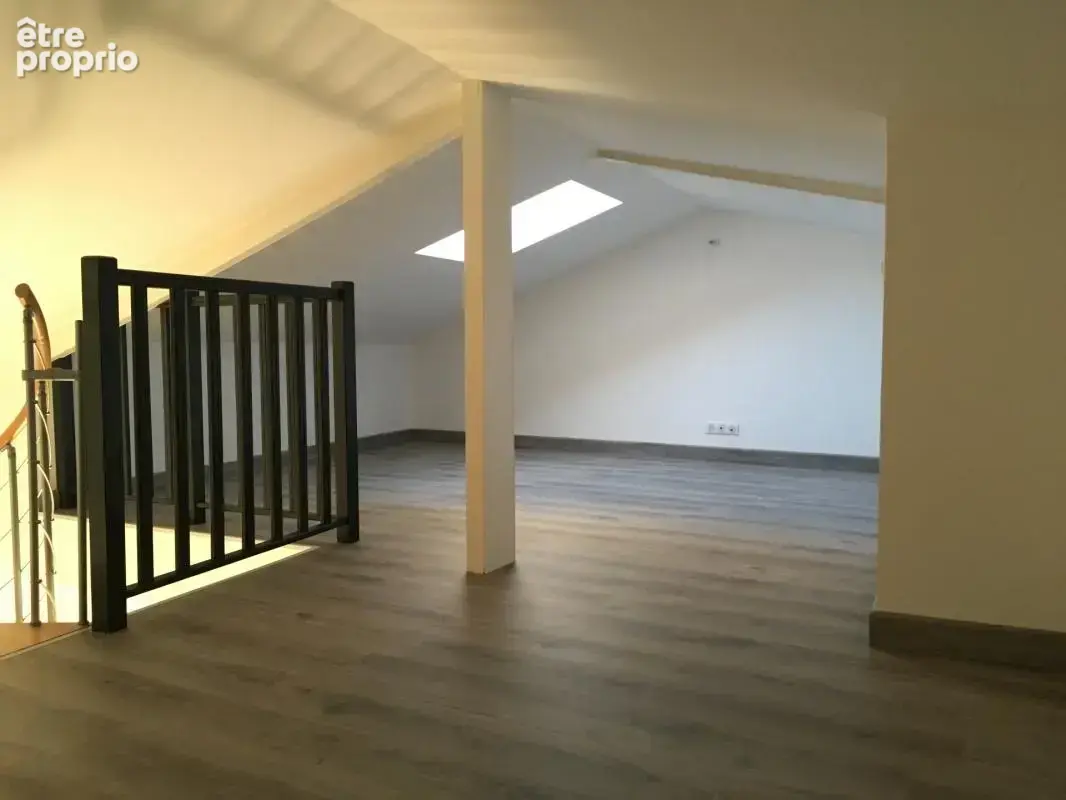 Lucon coeur de ville adorable maison en pierres parfaitement renovee 3 chambres avec cour et annexe - photo 11