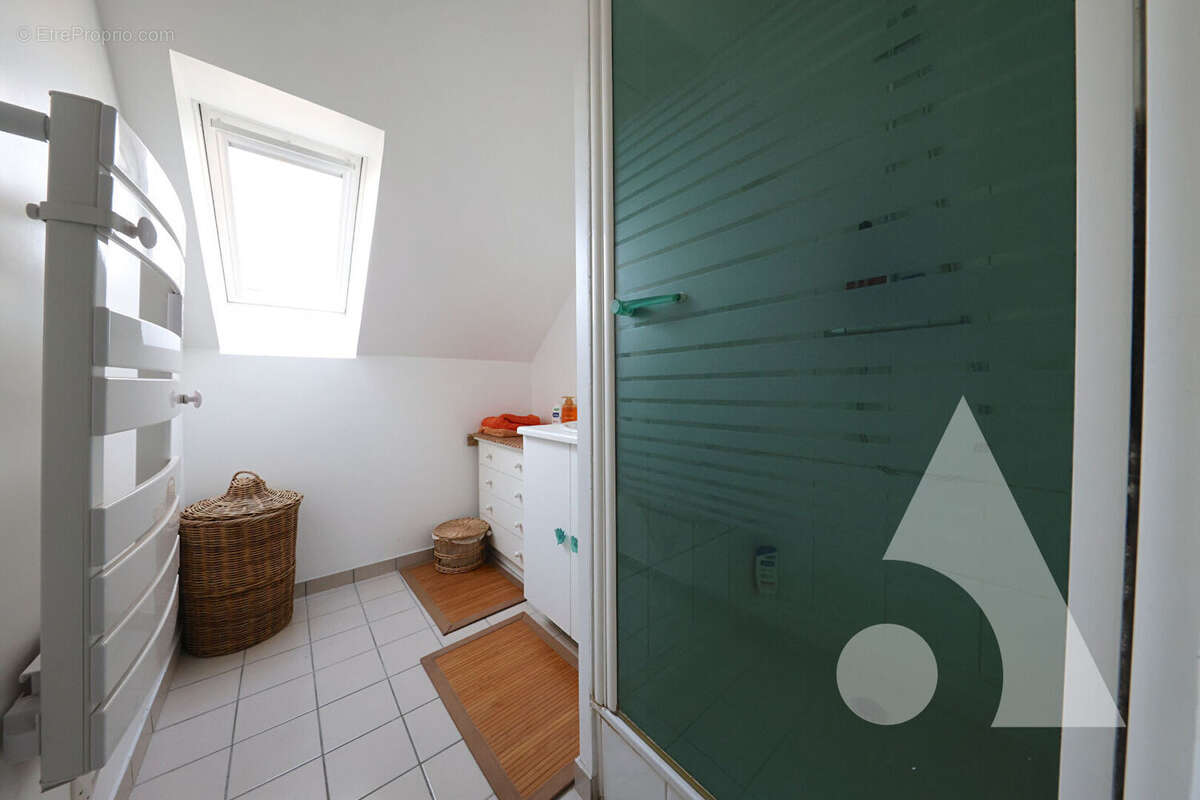 Maison à SAINT-PIERRE-DU-PERRAY