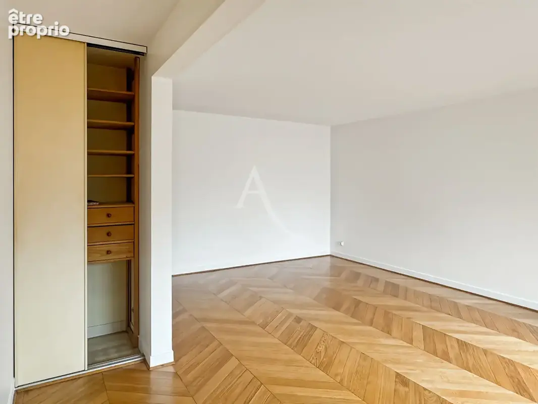 Appartement Paris 3 pièces 70m² + Balcon de 12m² - photo 8