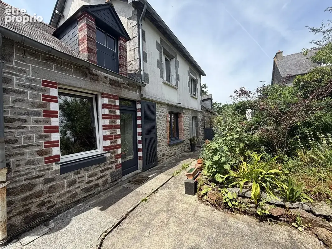 Maison à SAINT-PIERRE-DE-PLESGUEN