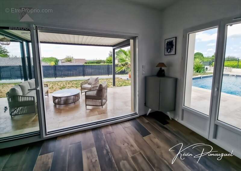 Maison à SAINT-MAGNE-DE-CASTILLON