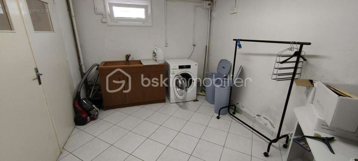 Maison à VARENNES-VAUZELLES