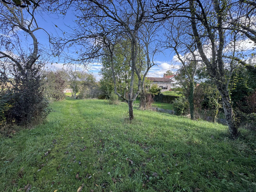 Terrain à LURE