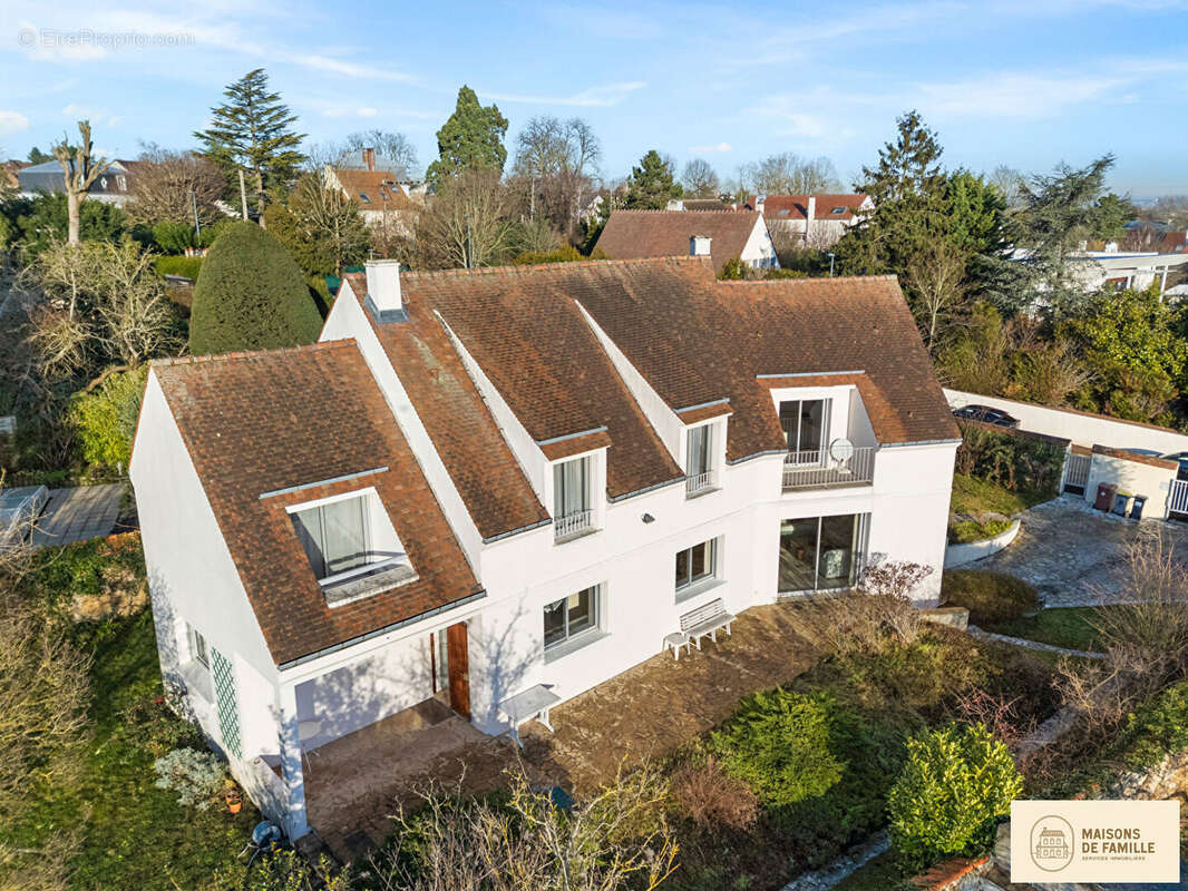 Maison à vendre Bougival - 203m2 - terrain- 908m2 - photo 2