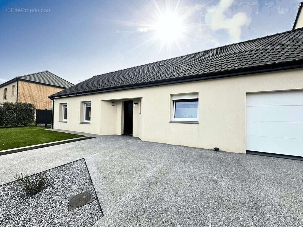 Maison à MEURCHIN