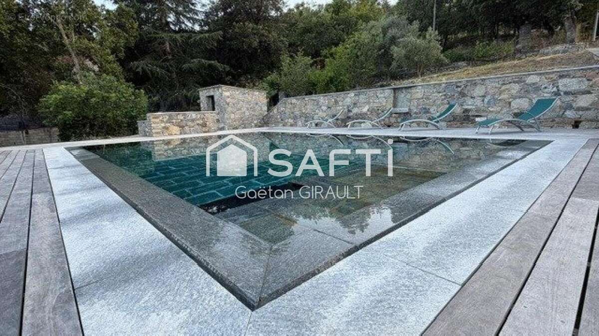 Maison 294 m² à Corte  - photo 6