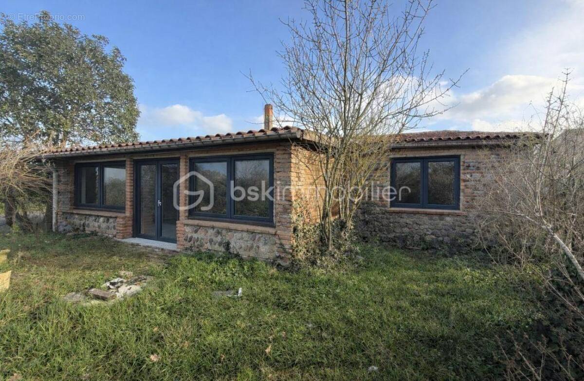 Maison à MONDONVILLE