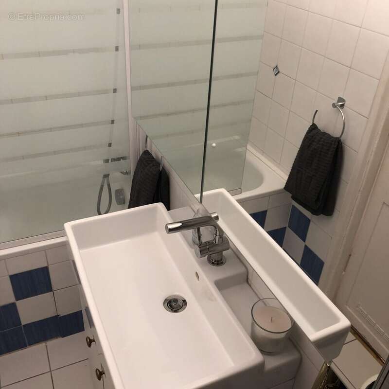 Appartement à PARIS-7E