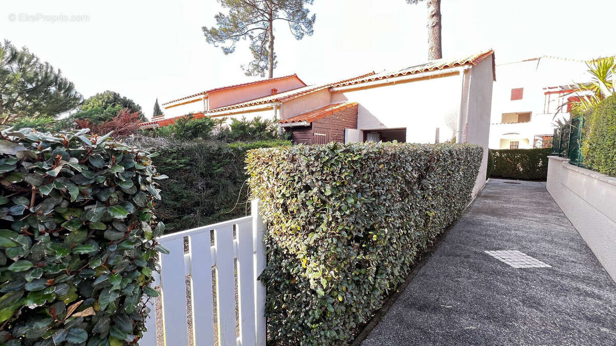 Maison à LES MATHES