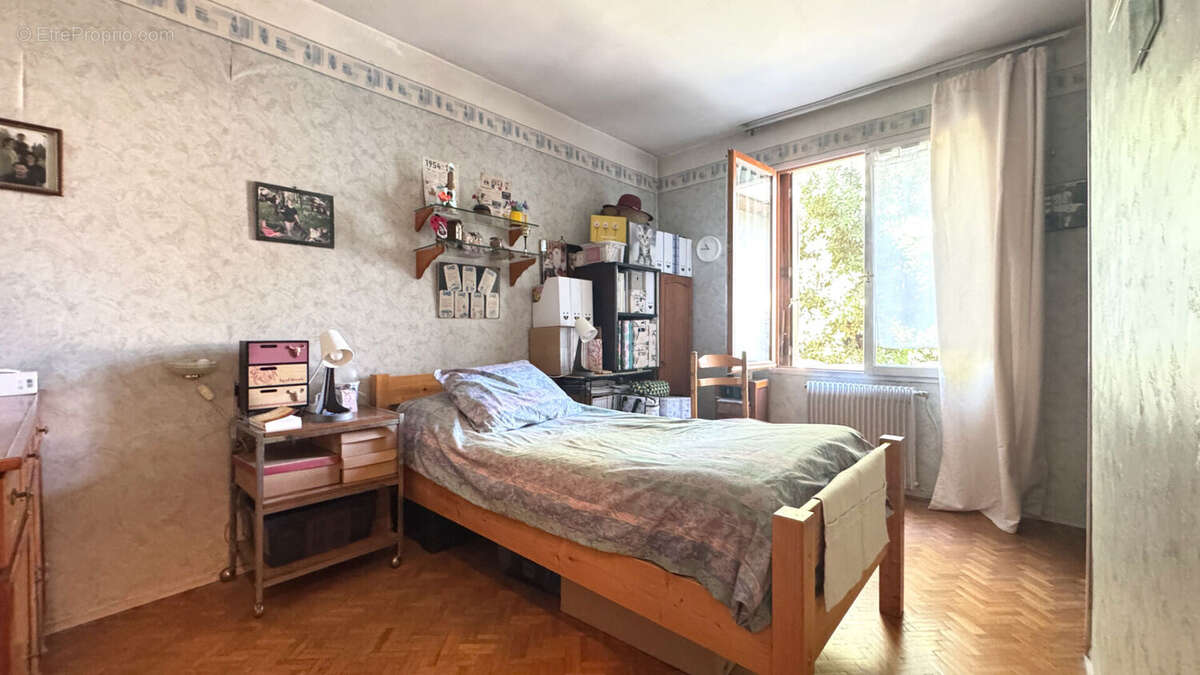 Maison à CORBEIL-ESSONNES