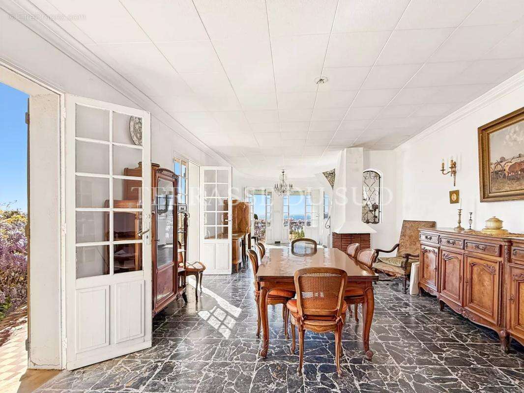 Maison à SIX-FOURS-LES-PLAGES