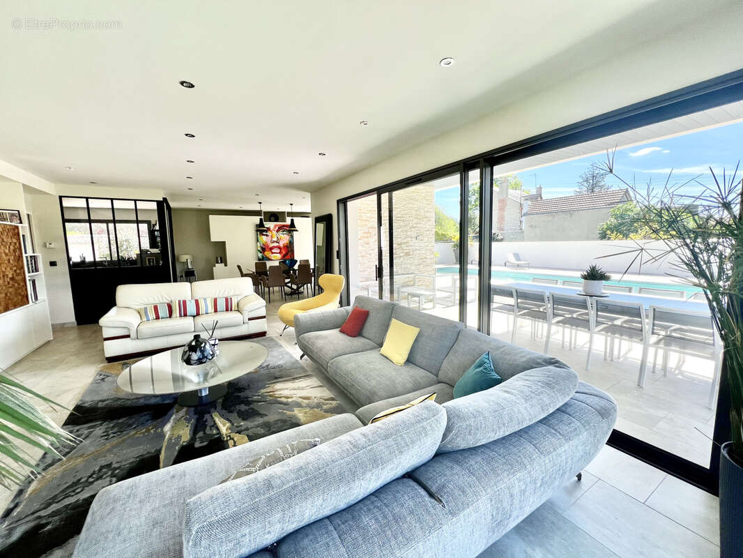 Villa d’architecte aux prestations hauts de gamme - photo 3
