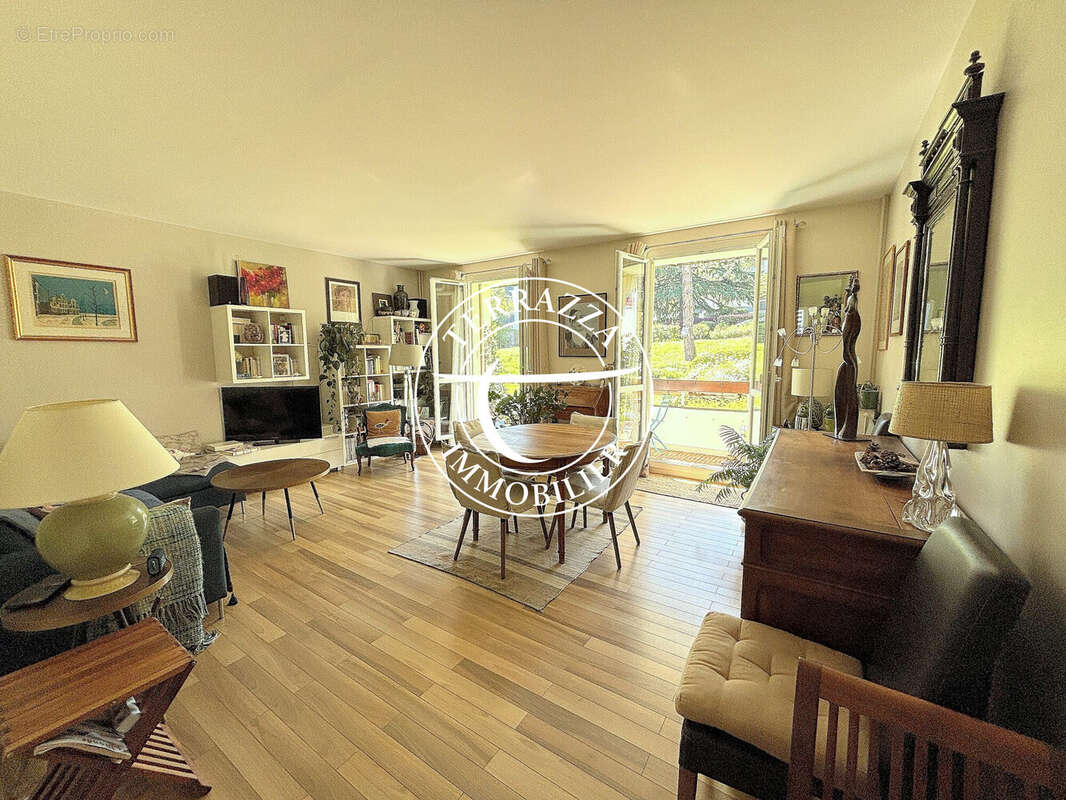 Appartement à LOUVECIENNES