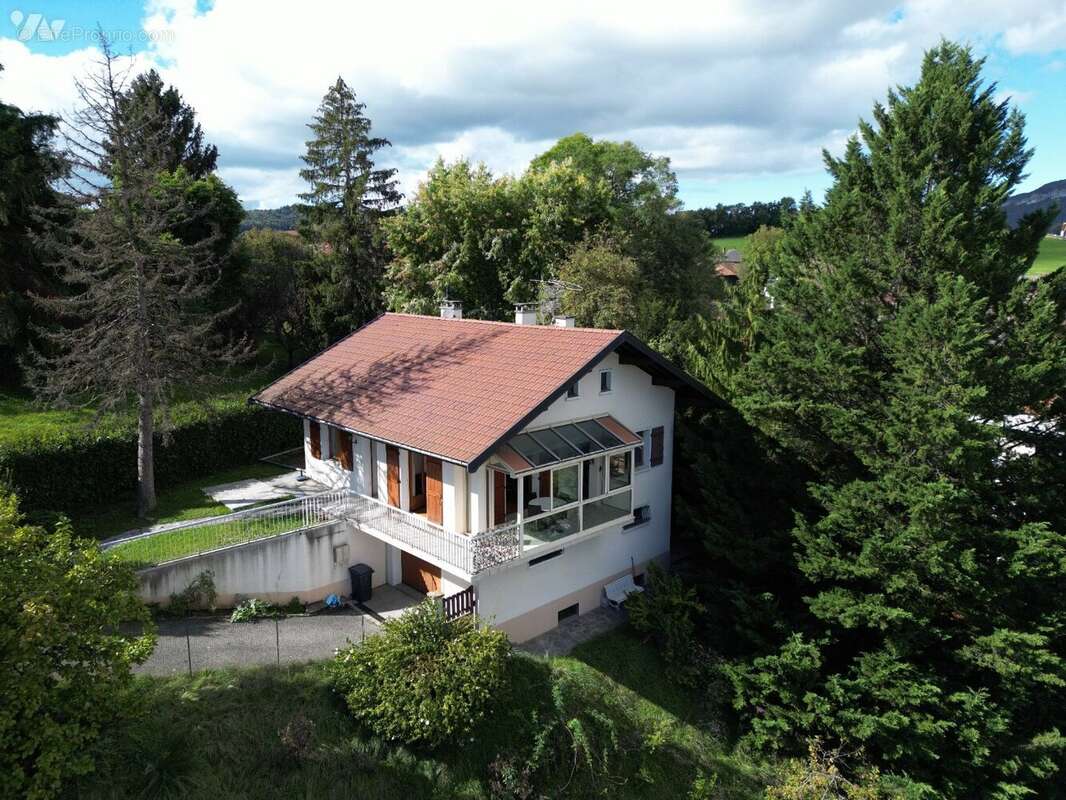 Maison à POISY