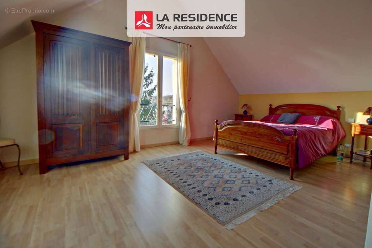 Maison à MEZY-SUR-SEINE