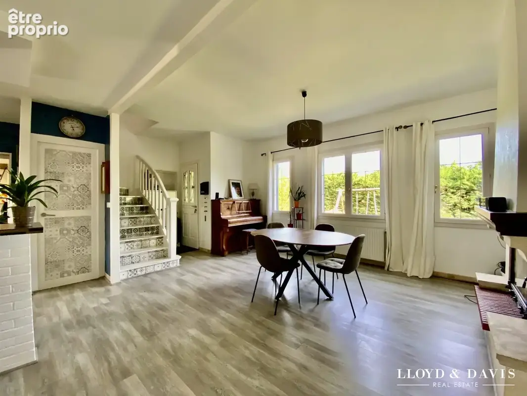 Maison 6 pièces 160 m² à vendre à Suce-Sur-Erdre (44240) - photo 2