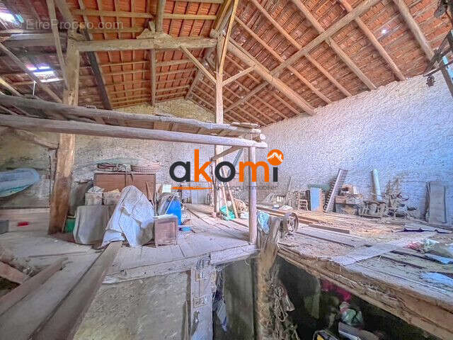 Maison à VATHIMENIL