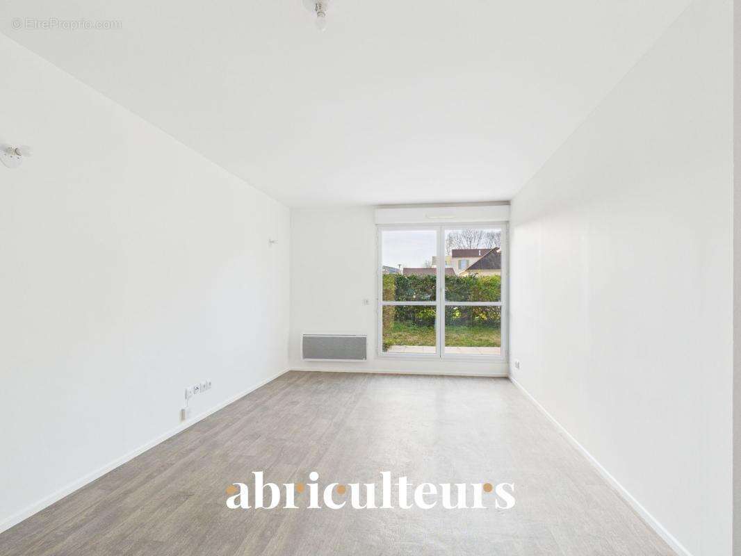 Appartement à SURVILLIERS