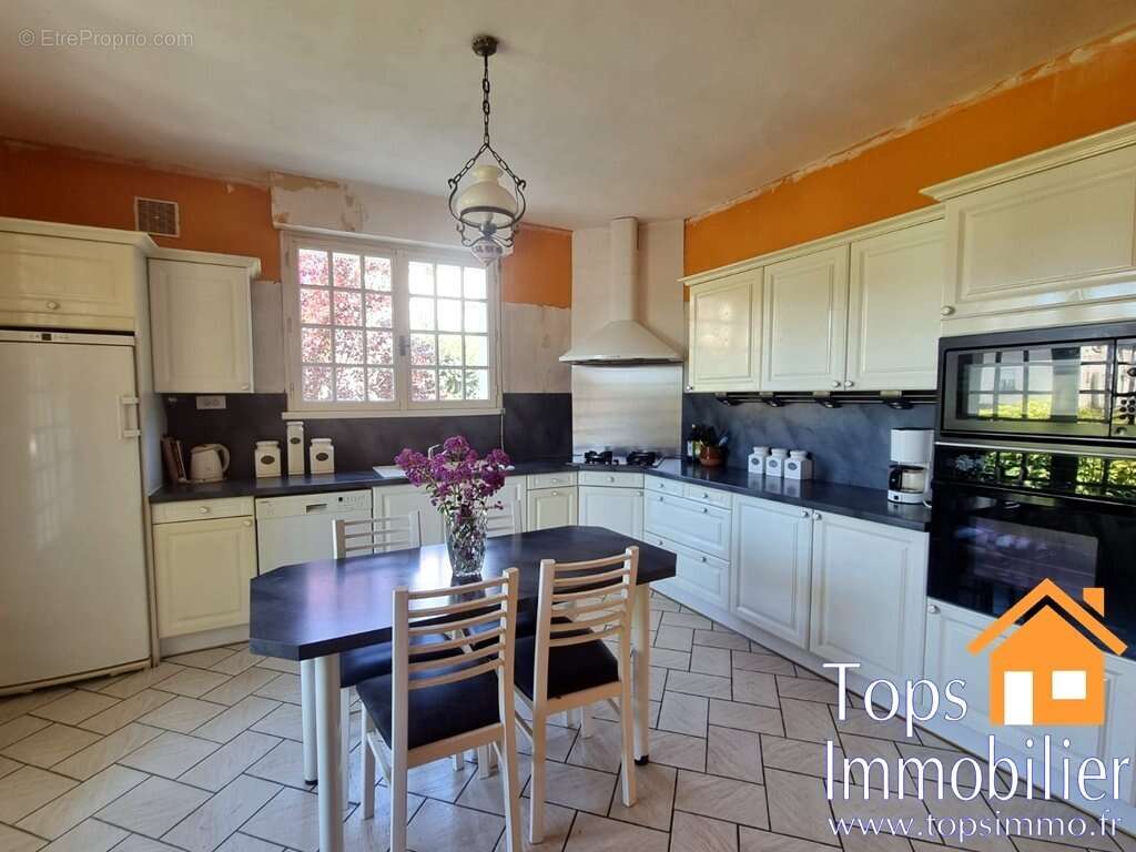 Maison à VILLEFRANCHE-DE-ROUERGUE