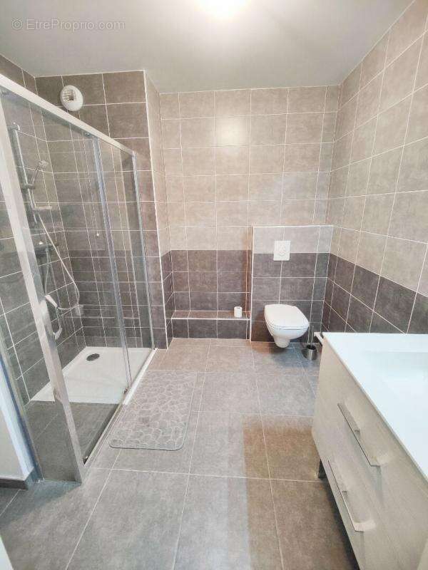 Appartement à MEYLAN